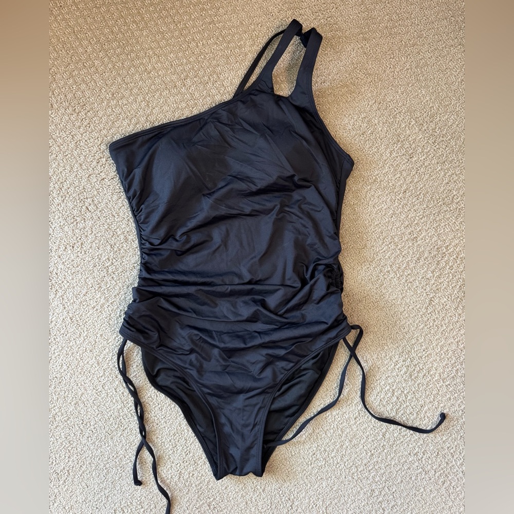 Black One-Shoulder One Piece Swimsuit